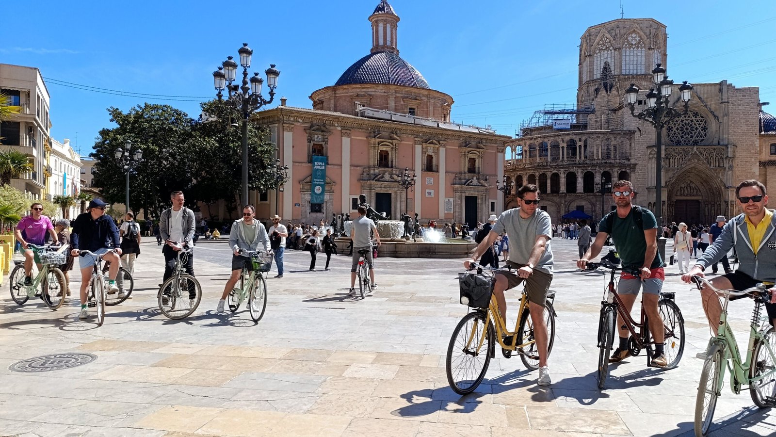bike tour in italiano